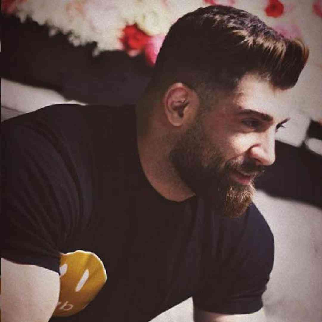 محمد محرمی الان داغی نمیفهمی چی سرت اومده