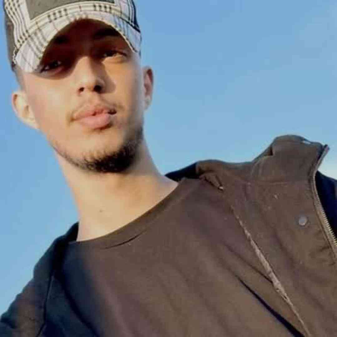 امیر خوشنگار انگاری