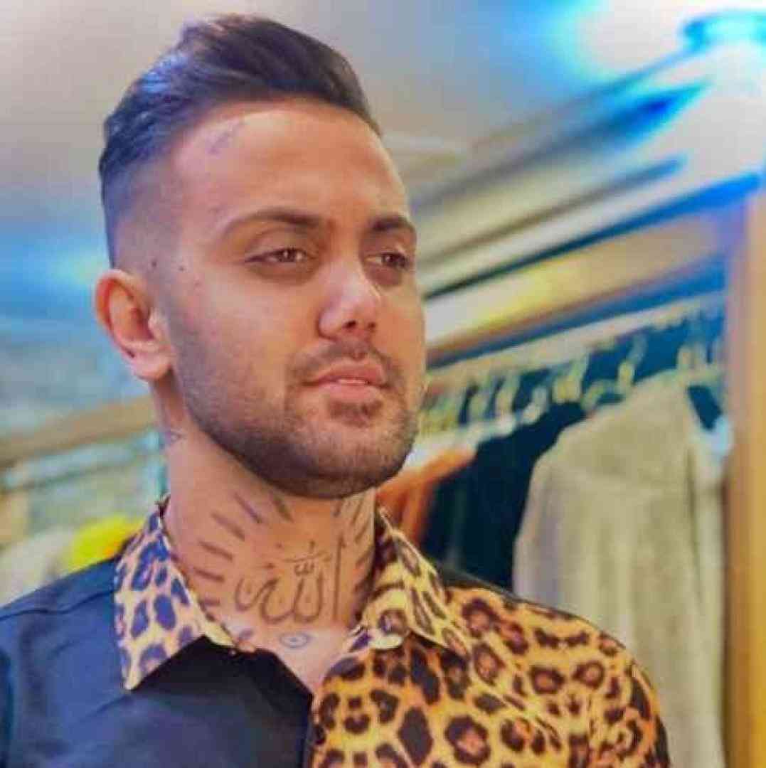 علیرضا رحیم پور اگه جنگی با کسی داری تفنگدار بومه