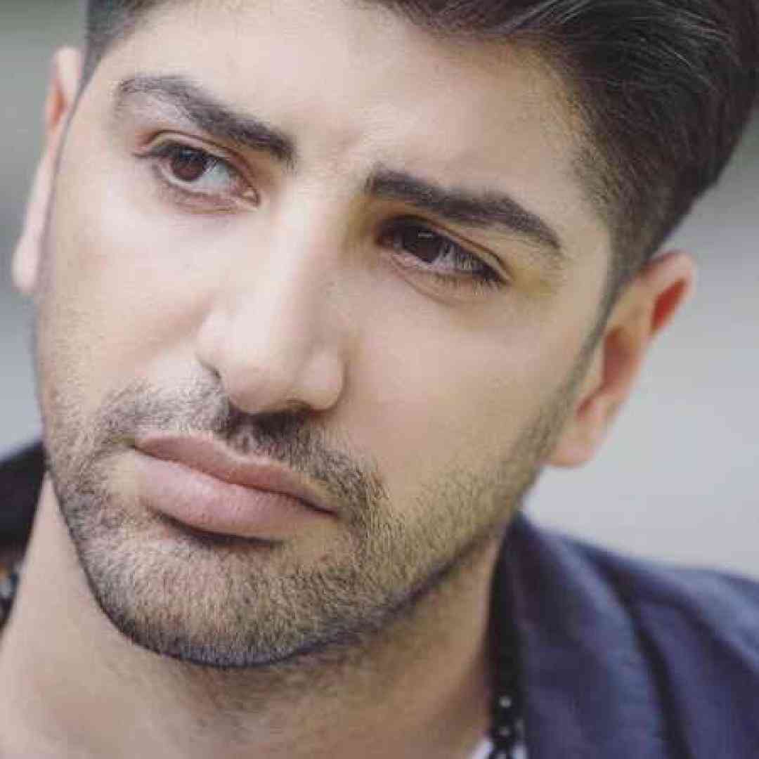 زانیار خسروی ای داد هنوز دوسم داشتی ای کاش