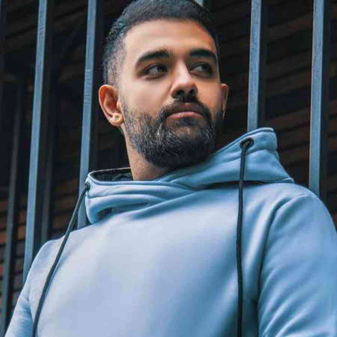 سهیل مهرزادگان باهام بد تا کرد بهش گفتم که موهای بلندتو میخوام