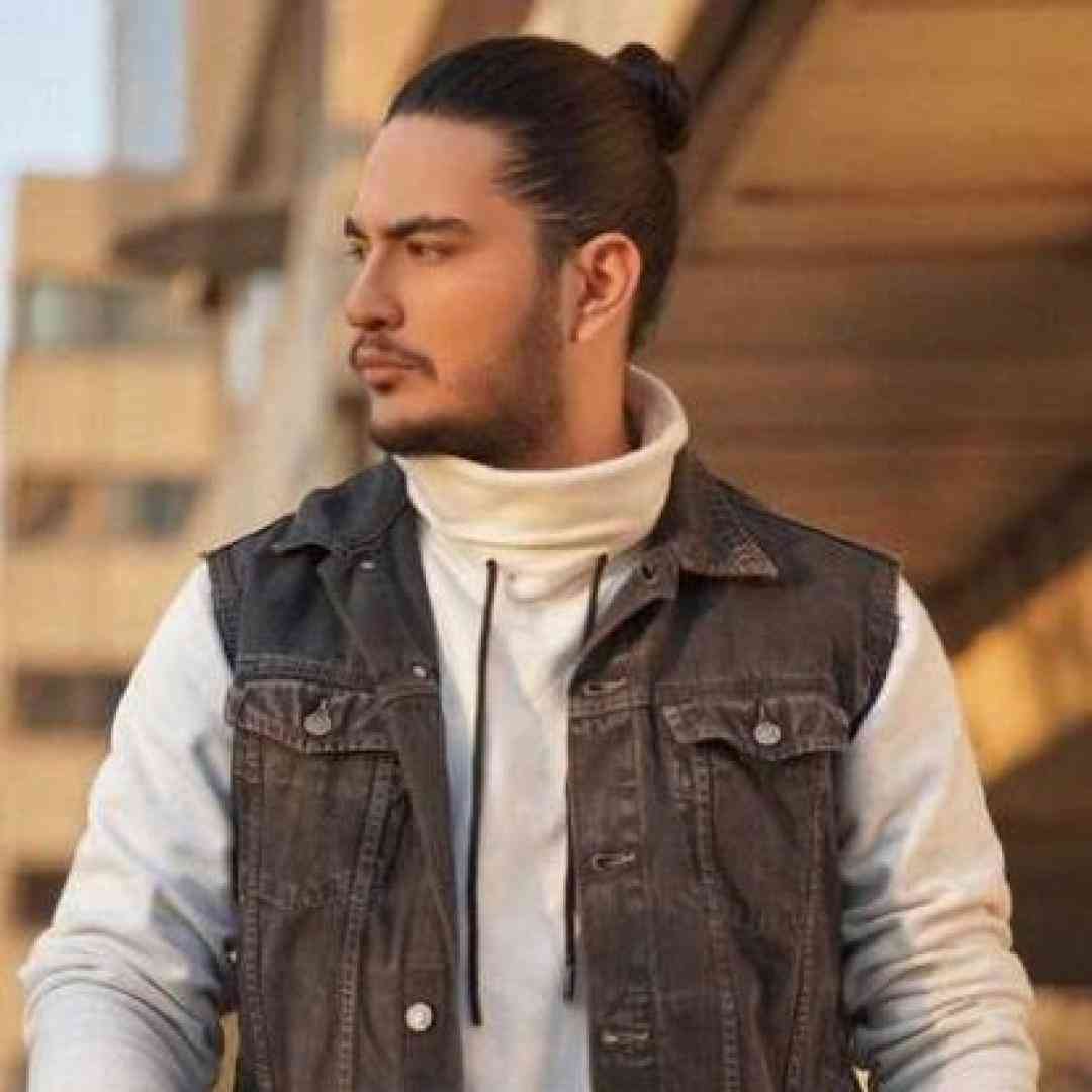 نیواد دیدی زدی زیرش دیدی گفتم قلبی نداری