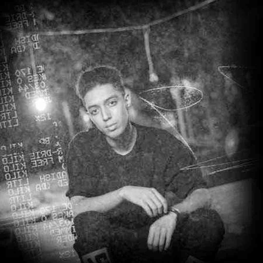 امیر خوشنگار من فرقه تو رو با بقیه میدونم