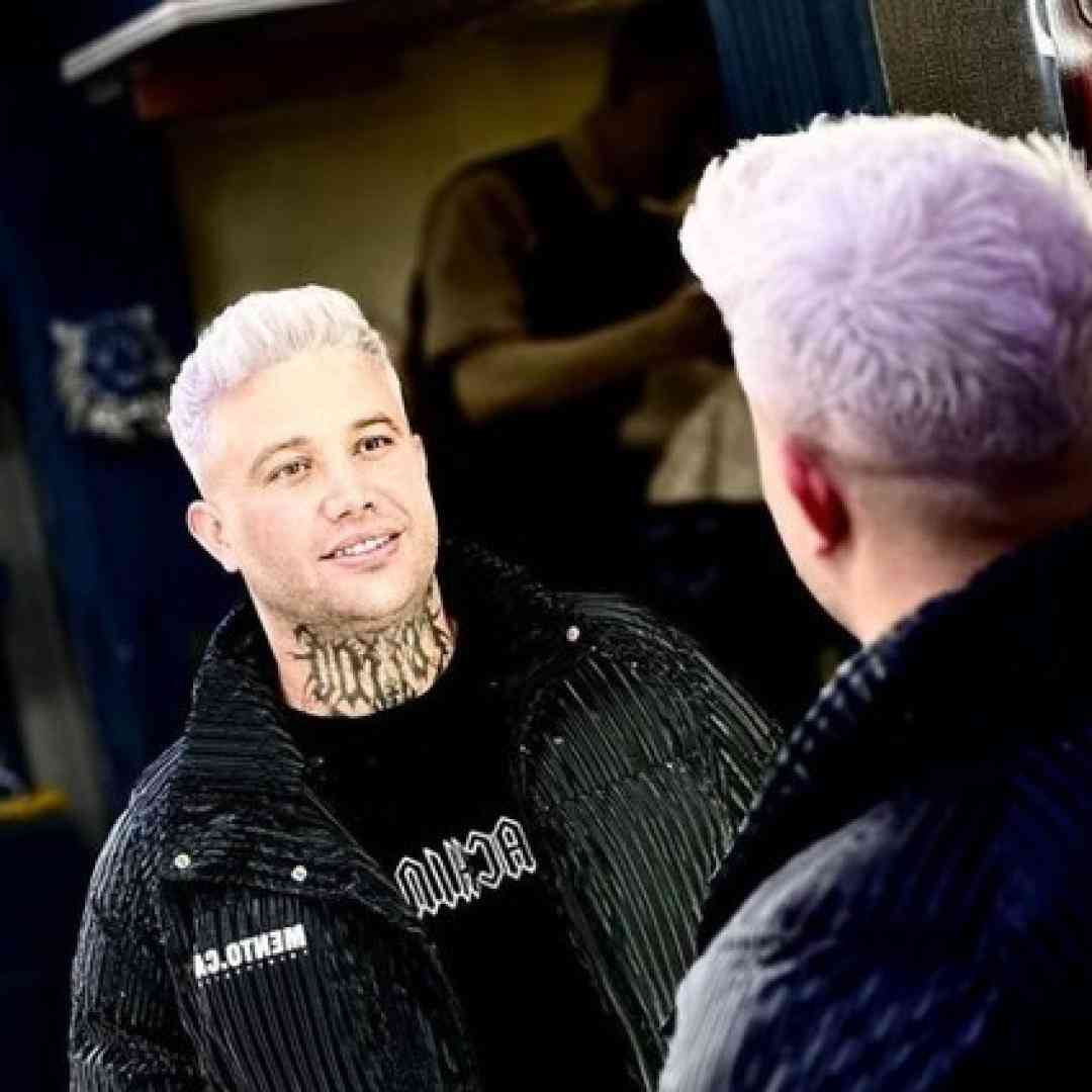 علی احمدیانی گذشتی ازم به چه قیمت دروغه حرفات بی مروت