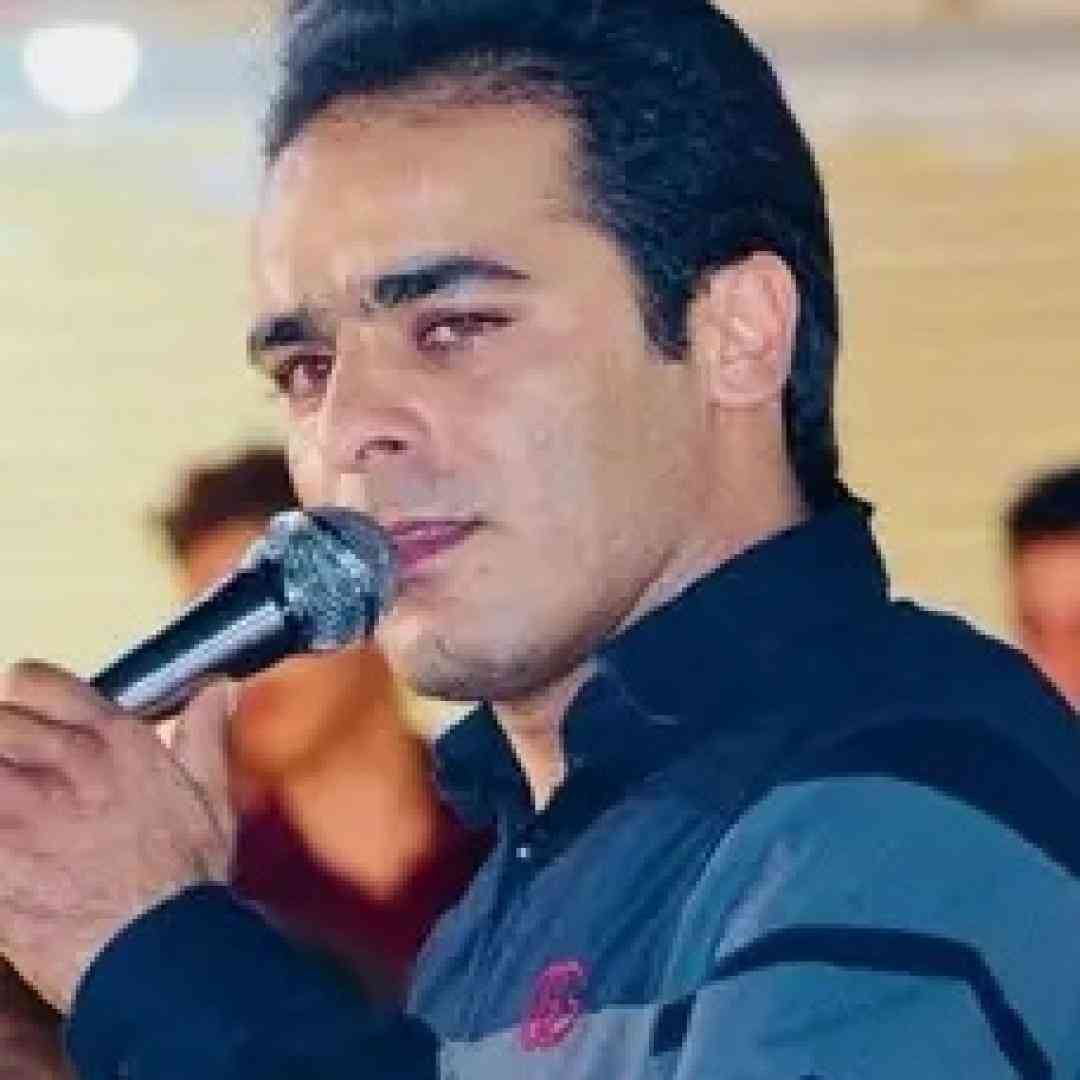 قاسم فاضلی نمک خوردی نمکدان را شکستی