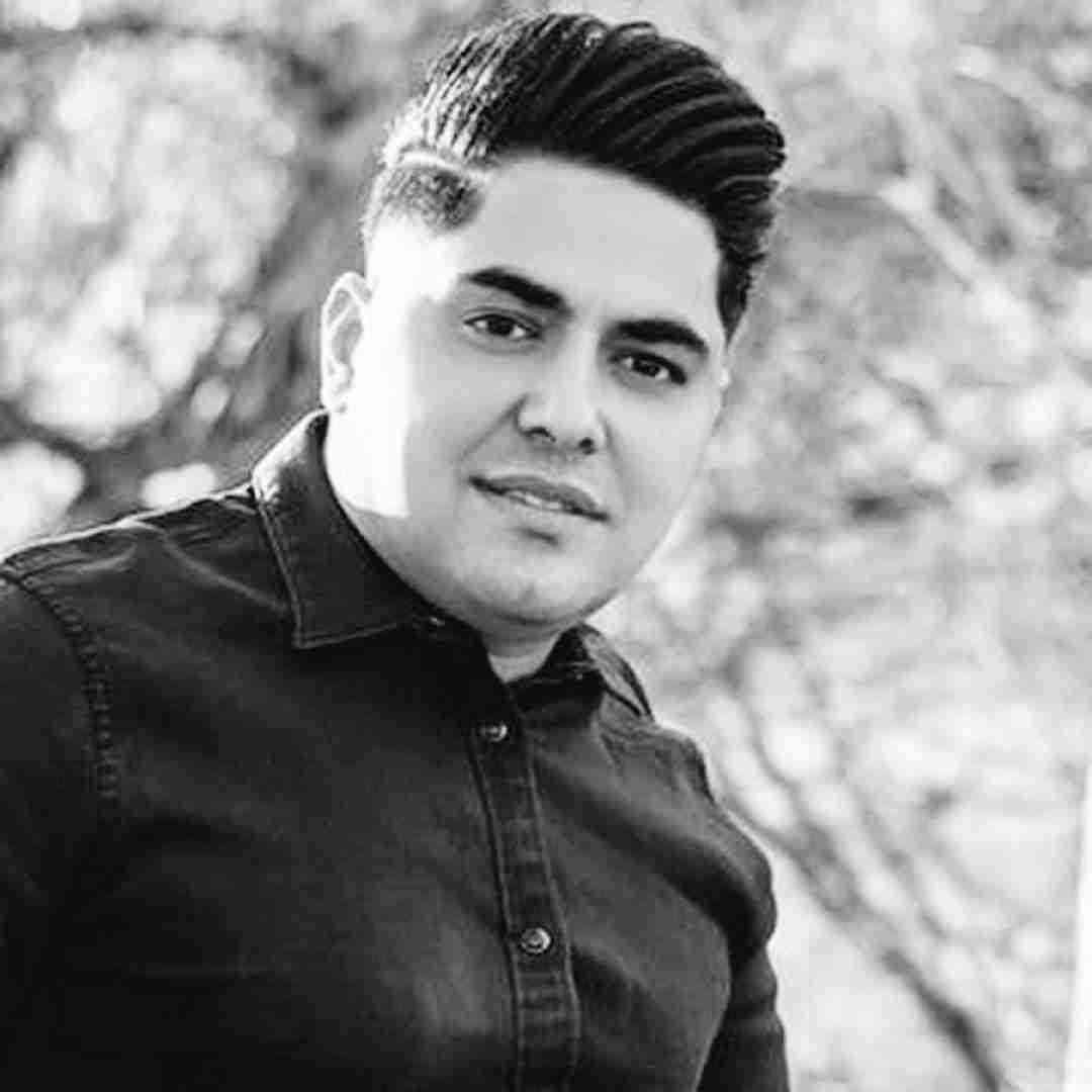 علی شرفی نیسان کاو