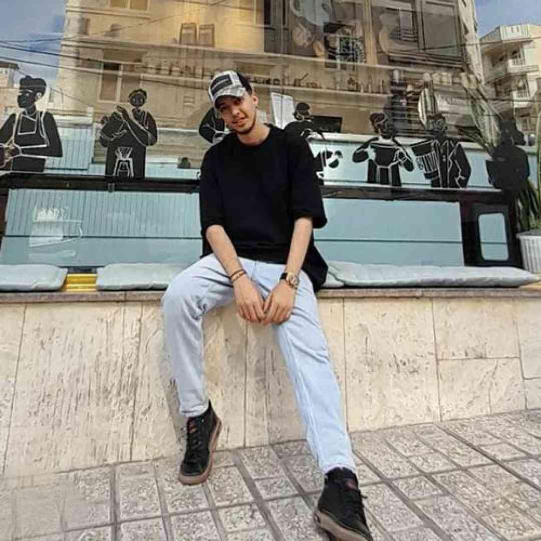 امیر خوشنگار دل من وصله توعه هواییت شدم خیلی میخوامت