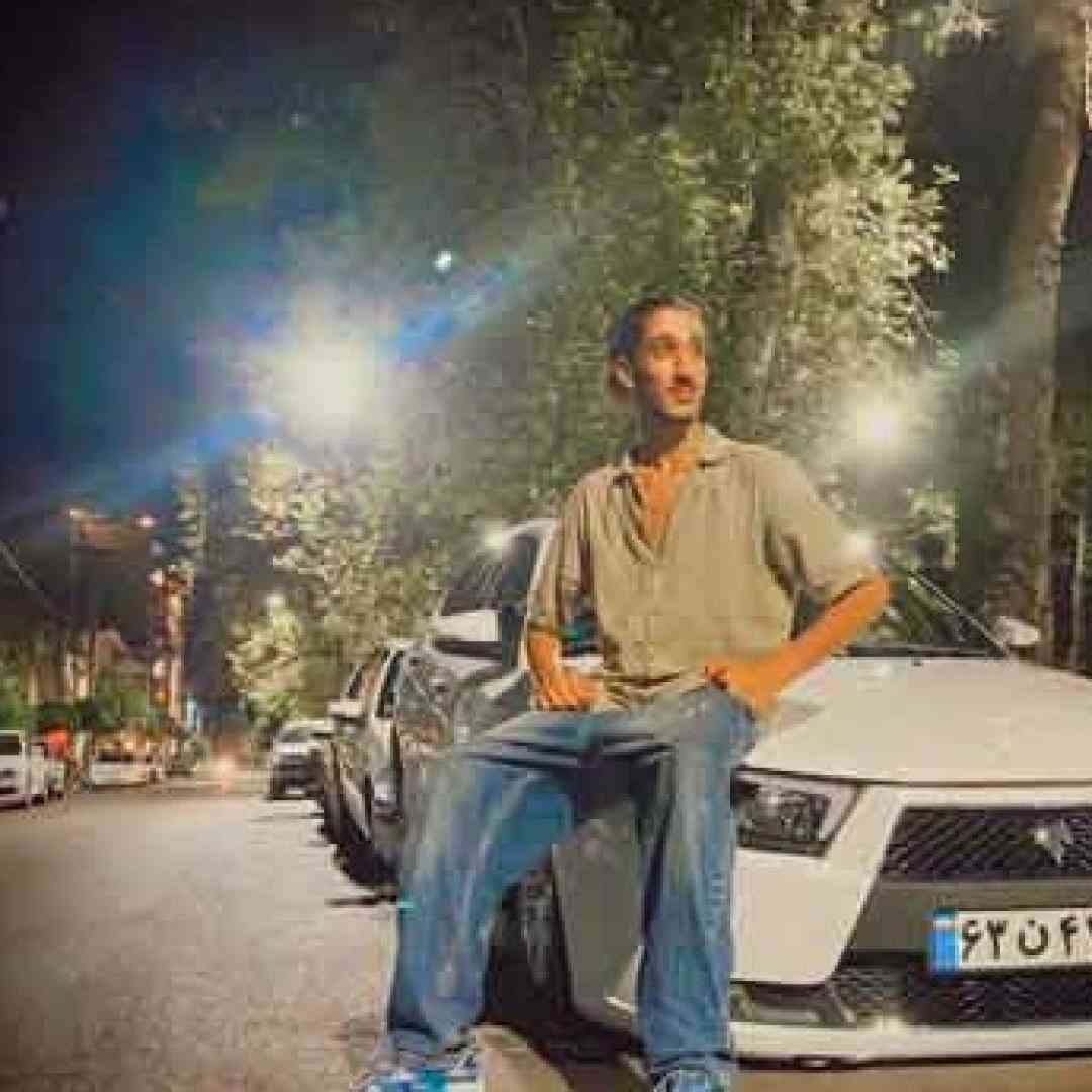 امیر نورانی اگه زنگ زومه