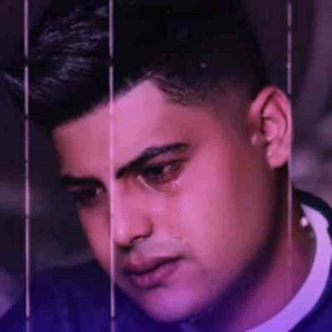 امیرحافظ رنجبر زده سرت به مه فازته بگو