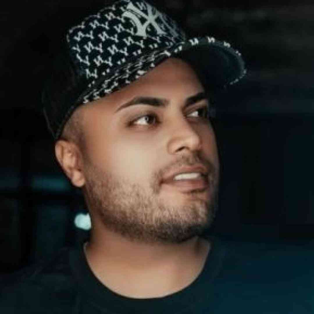 امید عقابی دیدار به قیامت