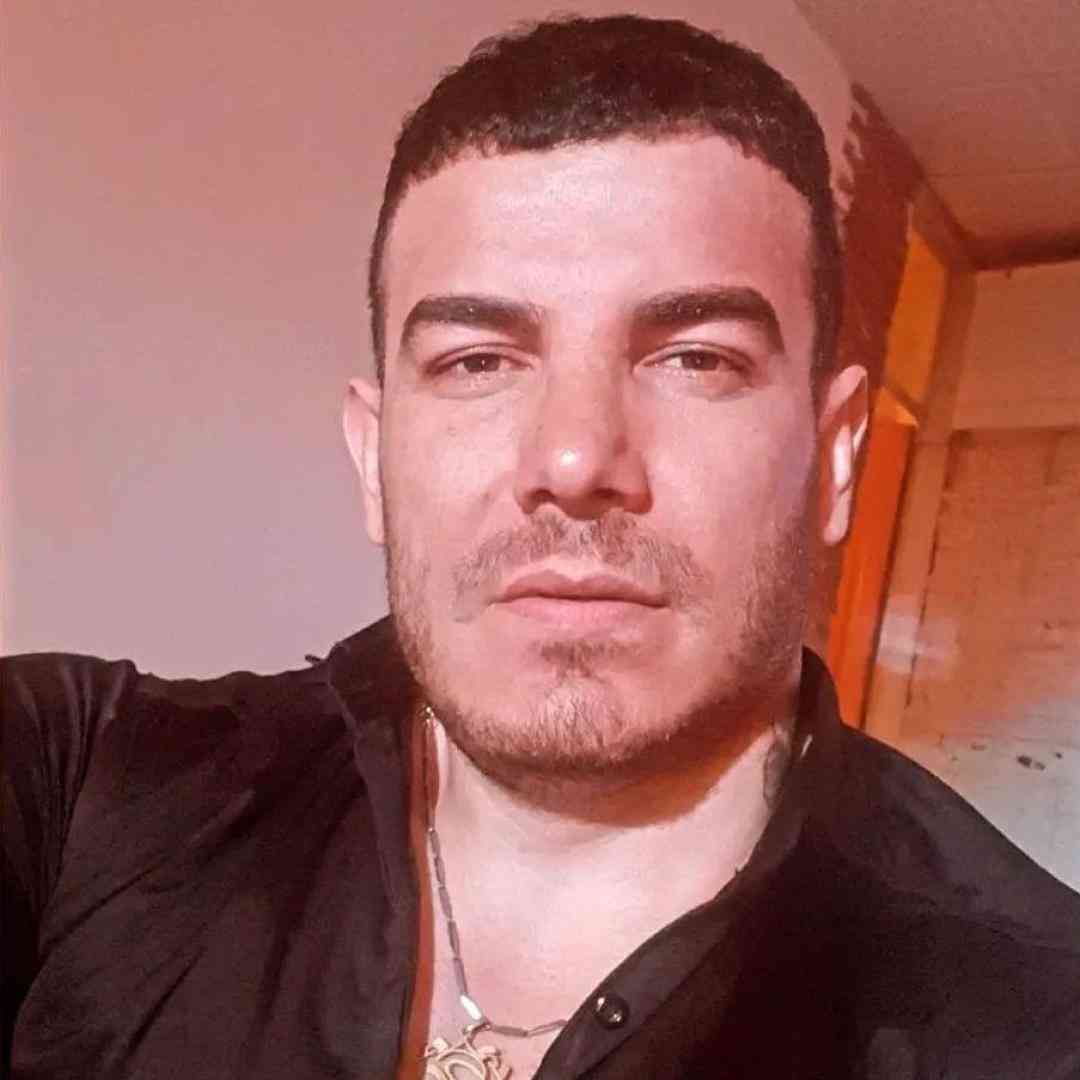 فرهاد فرهادی بری کله خراویم هرچی گوله طارقیم