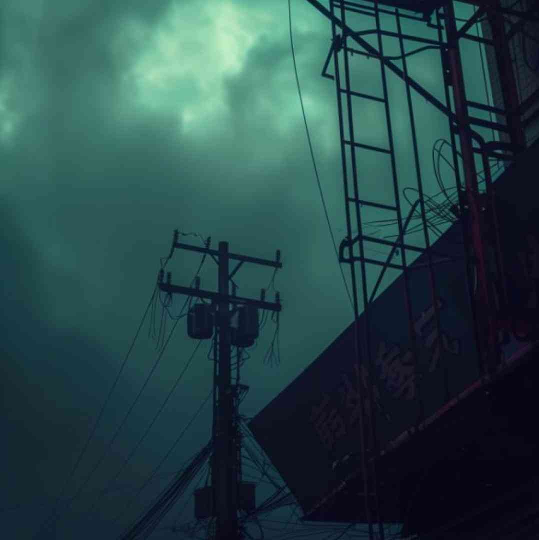  مادرش زندست میگن بردنش زندان عین مادر اکسام