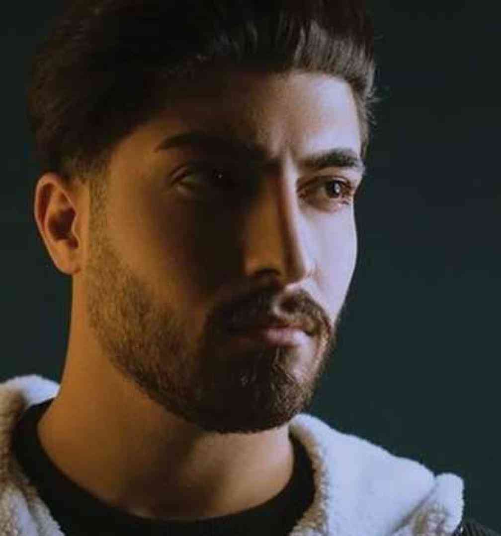 امیر رمضانی رژ قرمژ