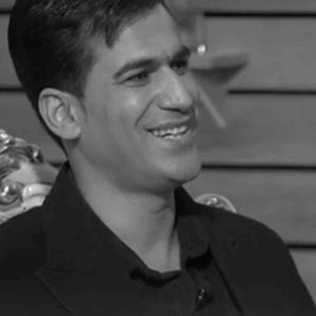 مسلم فتاحی اگه تو نت نداری یه اس بده اون اس ام اس هات منو کشته