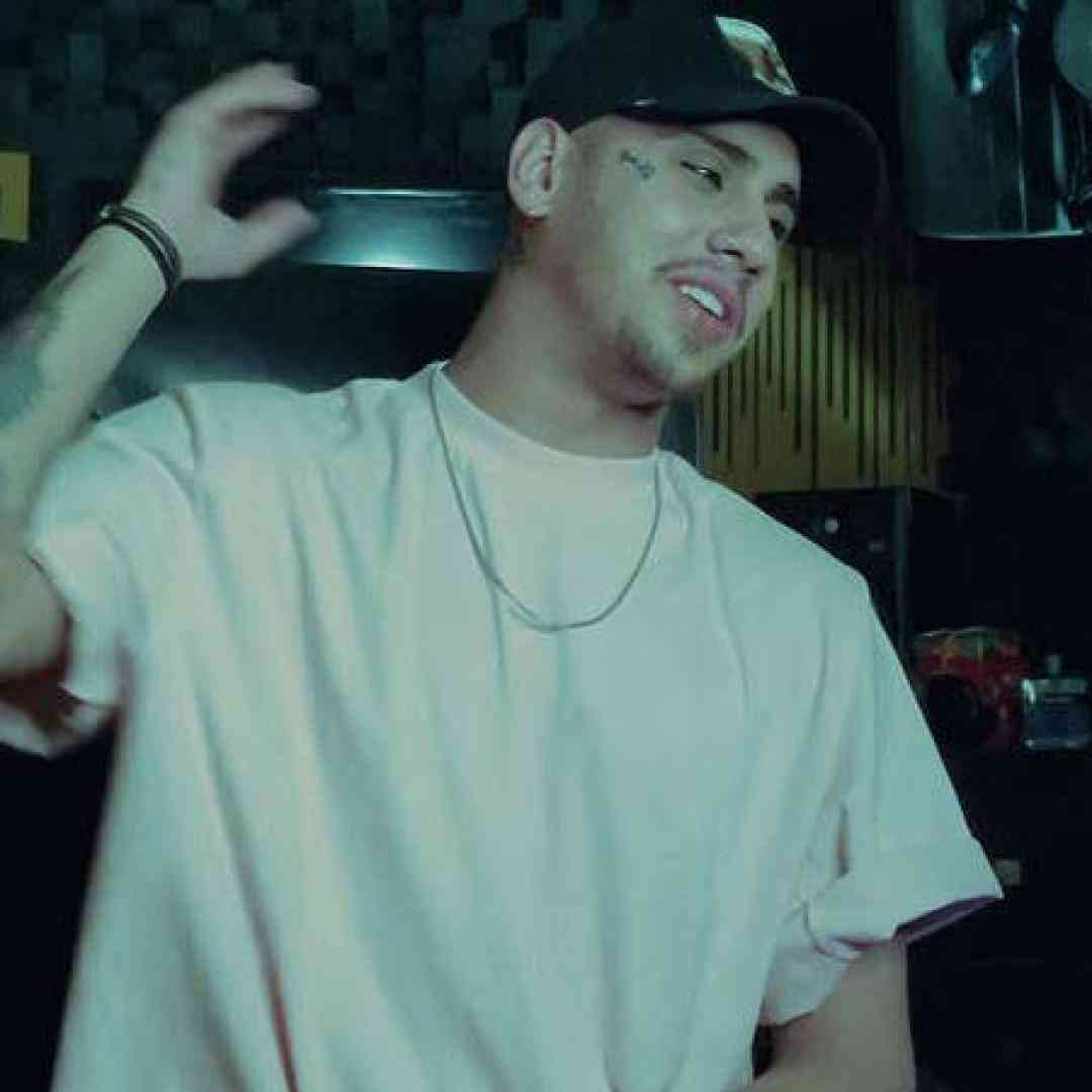 شایان یو فرداش با همه خنده هاش فرق داشت