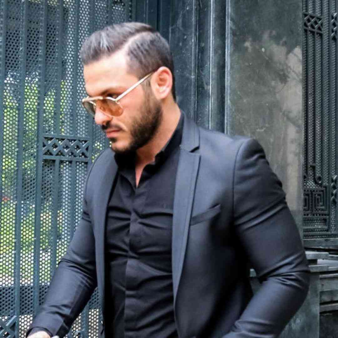 آرمین زارعی سرگرمی