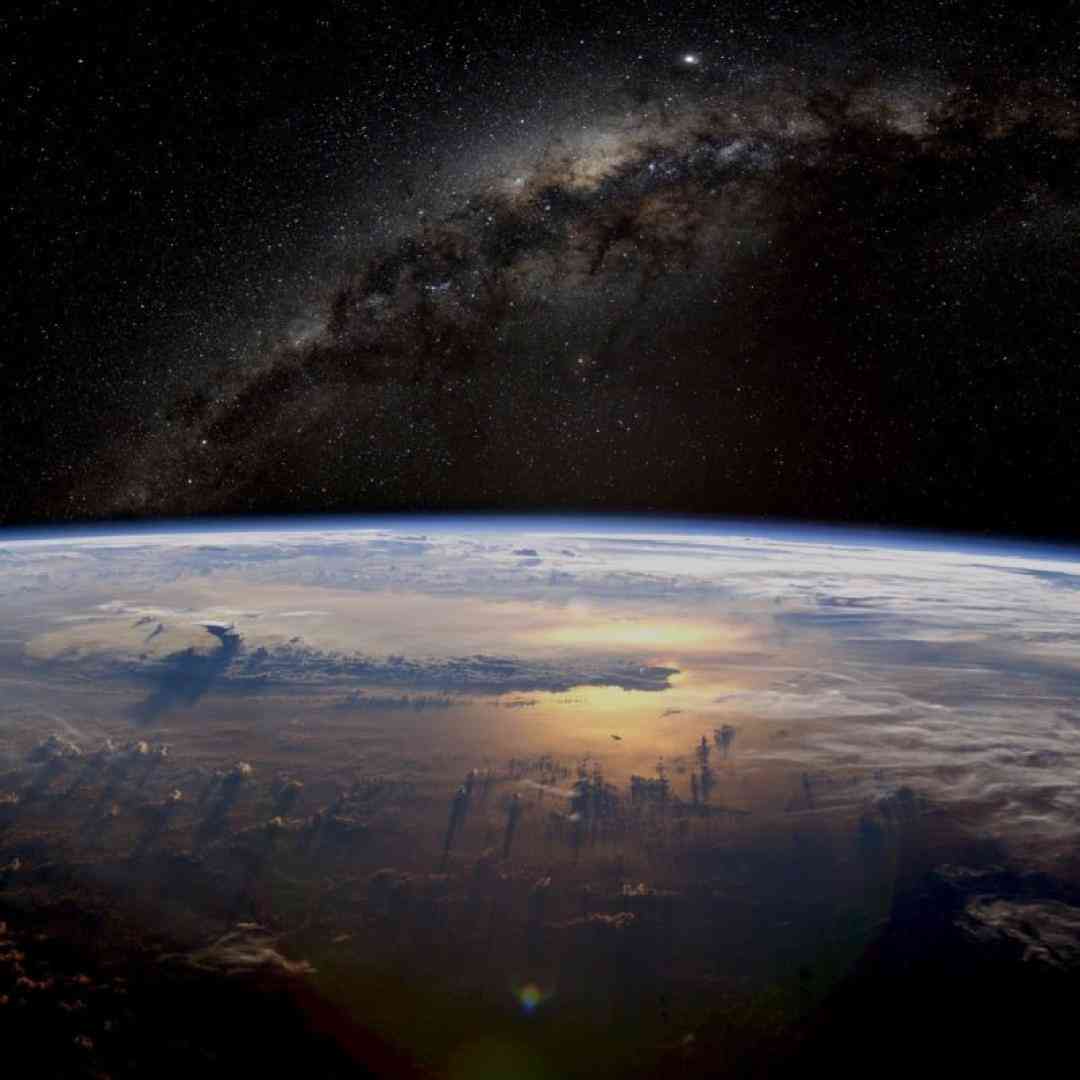  اکسم قد فتا پیگیره مست میکنم چقدر شبا دلگیره