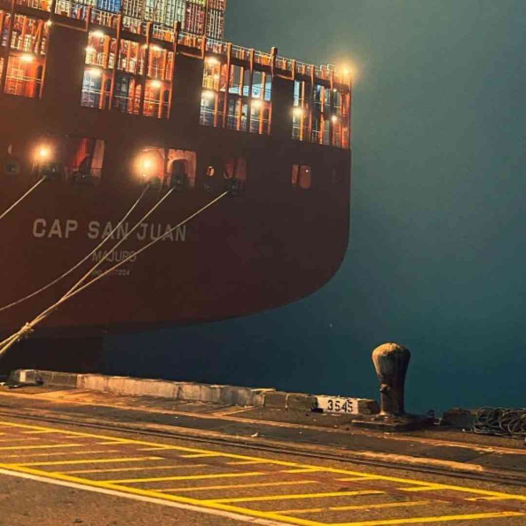  این همه آدم چرا قلبمو باید به تو میدادم با صدای دختر