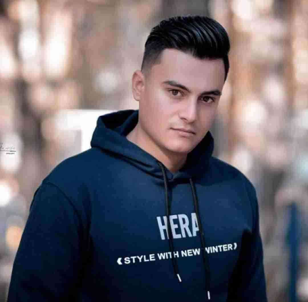 رامین کرمی دلتنگی هر شو کشیدم نخ نخ سیگار دمه باد