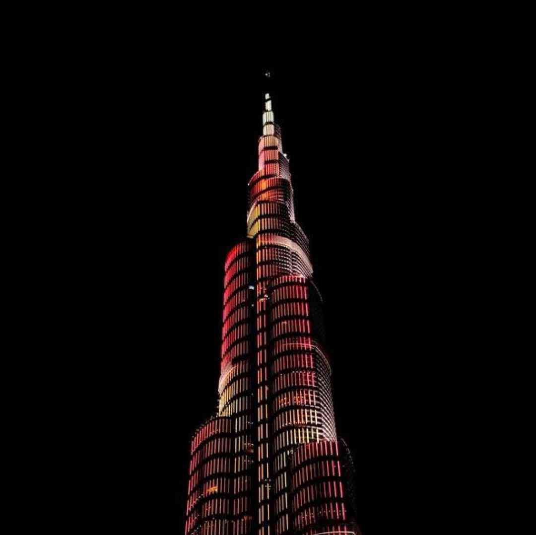  ‎یه سرم این طرفی نزن به هرکی میپرستی قسم