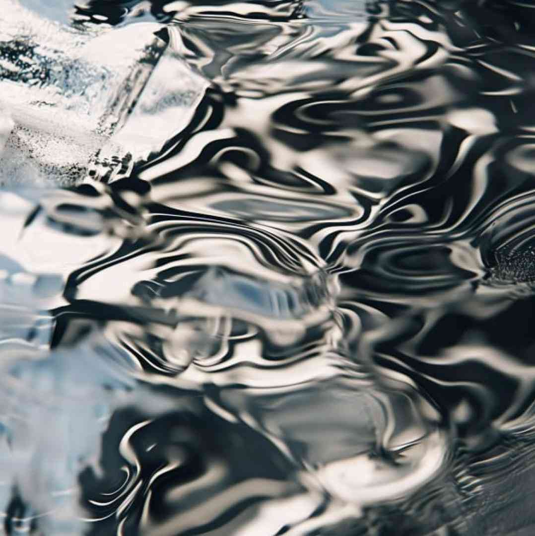  رو بدن تو دستام میره این ساعت نره ای کاش دیگه