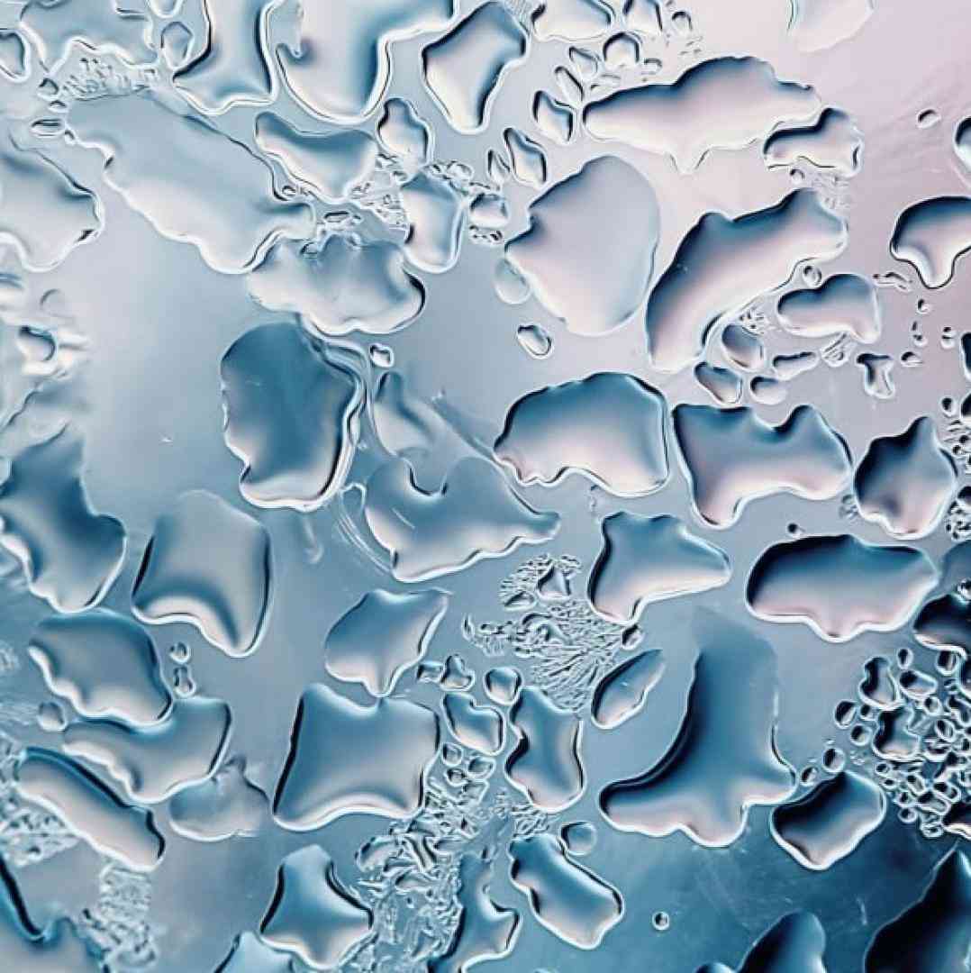  هنوزم اسمت عزیزه واسه این همیشه تنها