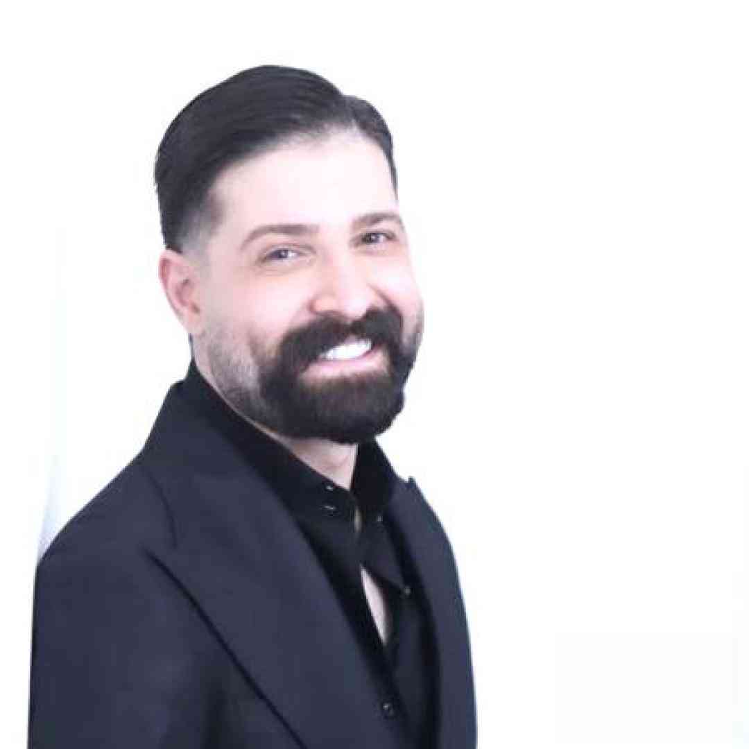 حمید هیراد عطر