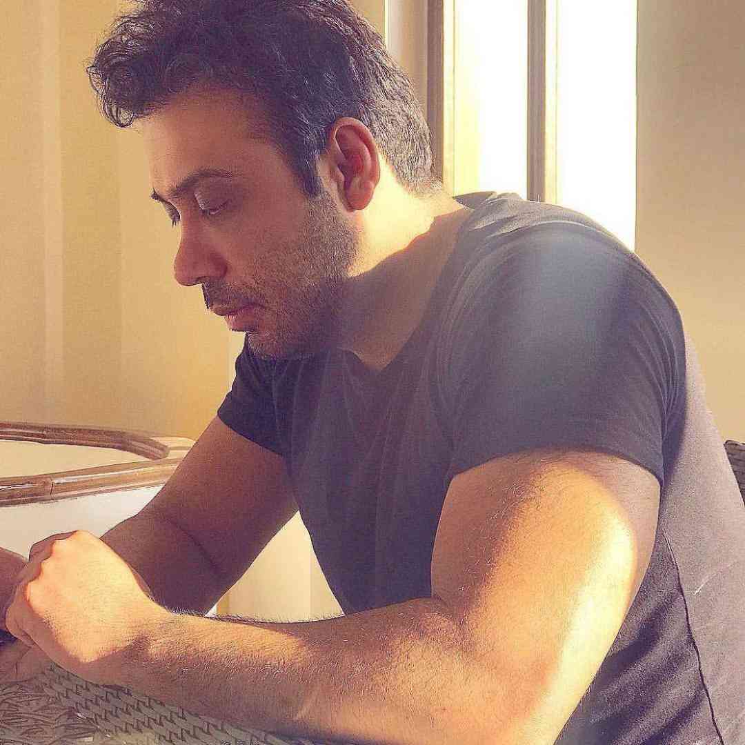 محسن چاوشی اما پسر شدم که تورا آرزو کنم