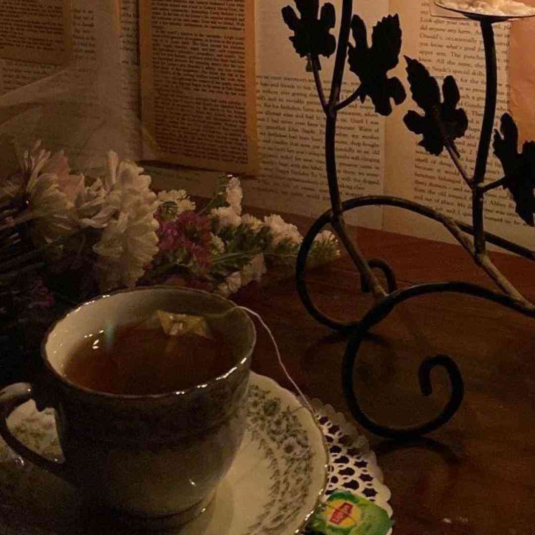 بازم تو گوشم حرف زد میگه دلم برات