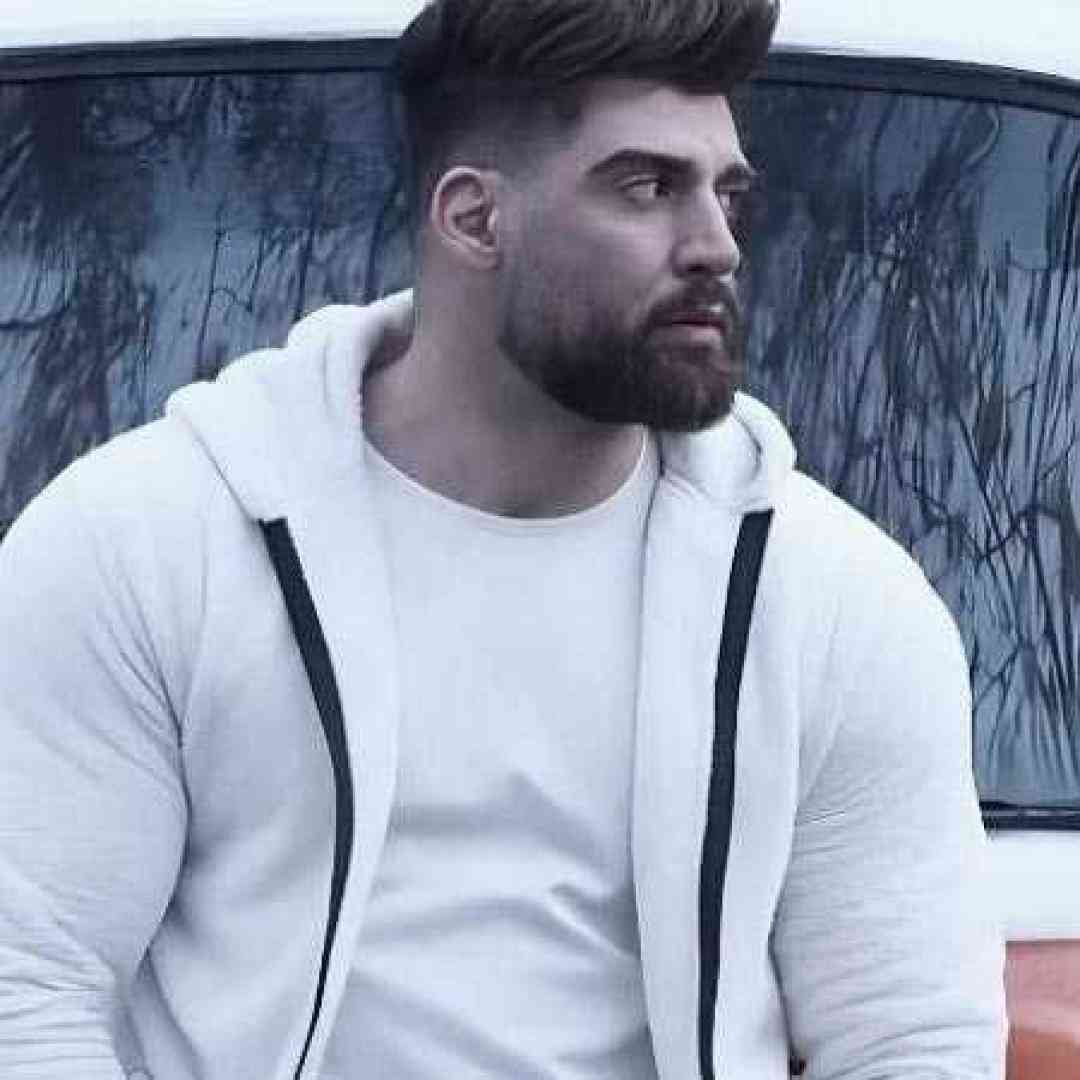 محمد محرمی ﺑﺮﻳﺰ ﻏﻤﺎﺗﻮ دور اﻟﺎن ﻛﻪ ﭘﻴﺸﺘﻢ