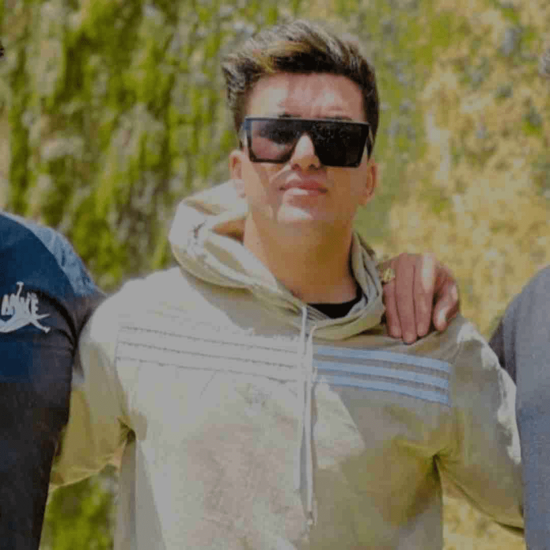 سجاد فرهادی دلم میخواد بگیرم یه کلاشی