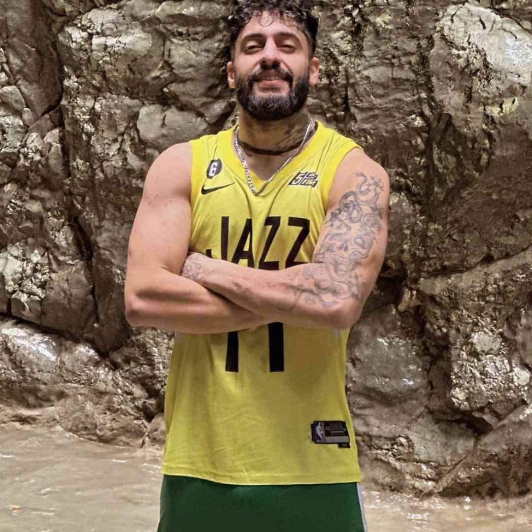 ساواش نزار بشه گریه هات نمک زخمم