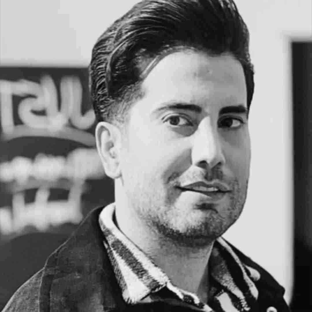 فرشاد آزادی بد خوابم یه سر دارم قرص مخورم