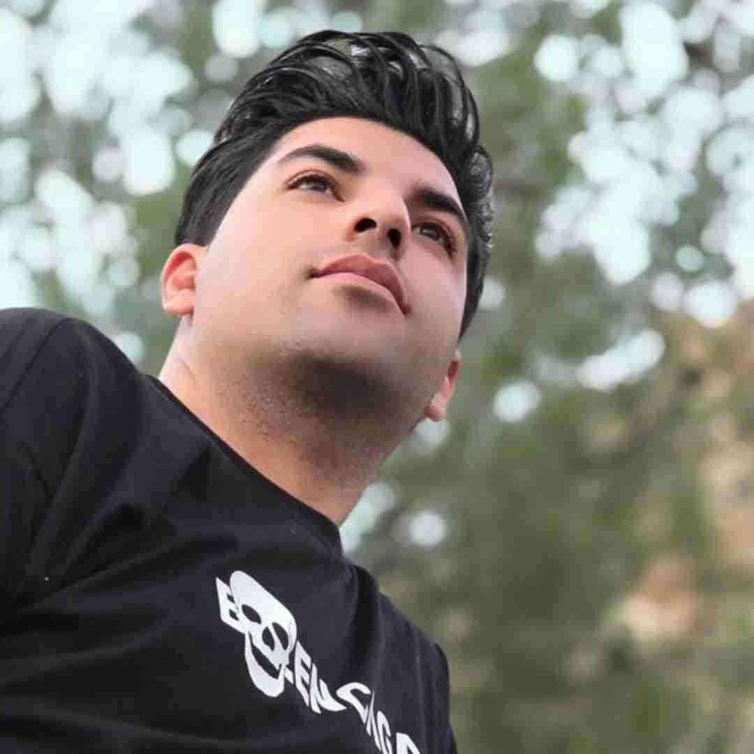 احسان آزادی خلافکار