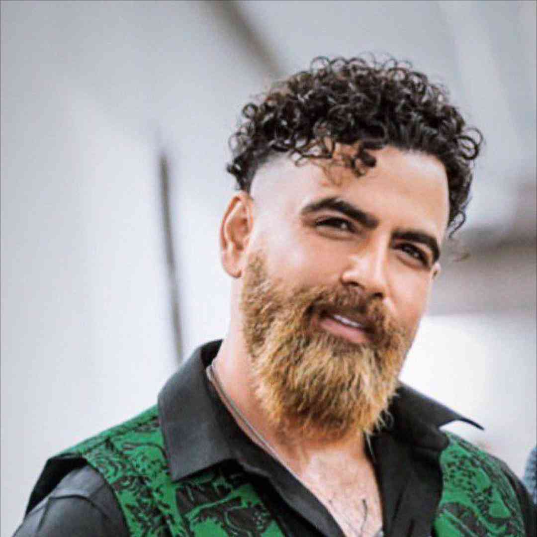 معین زد چشماتو بپوشون تو از همه اون نگات تمامش