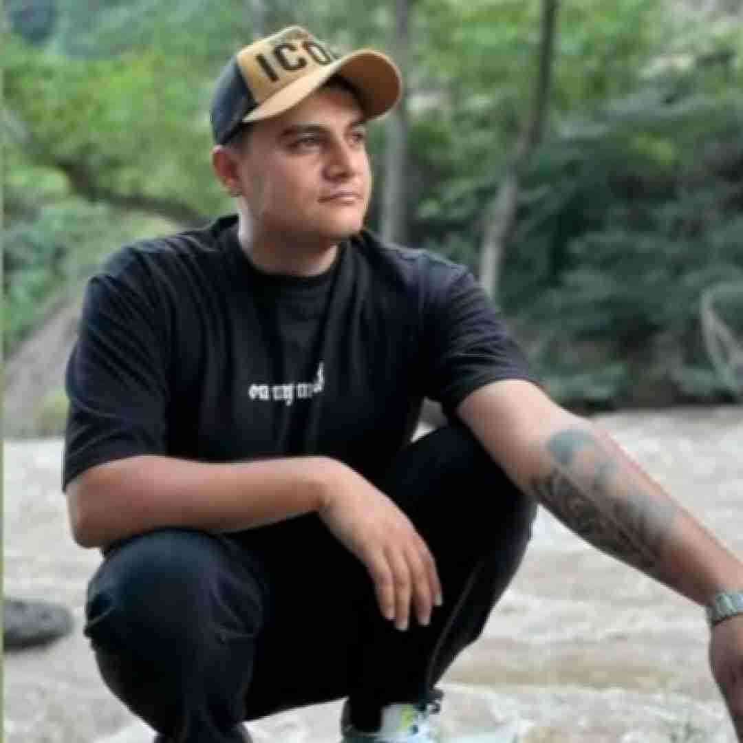 رامین کرمی می یه شهروندم تویه مافیا تیر چویلد