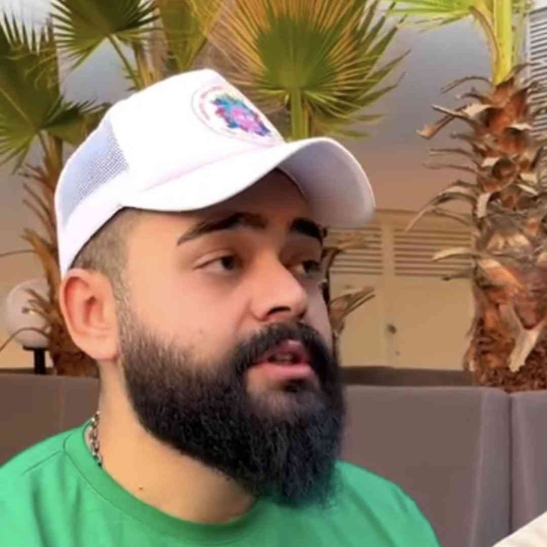 علیراد میدونستم اشتباس اینا همش عشقه ها