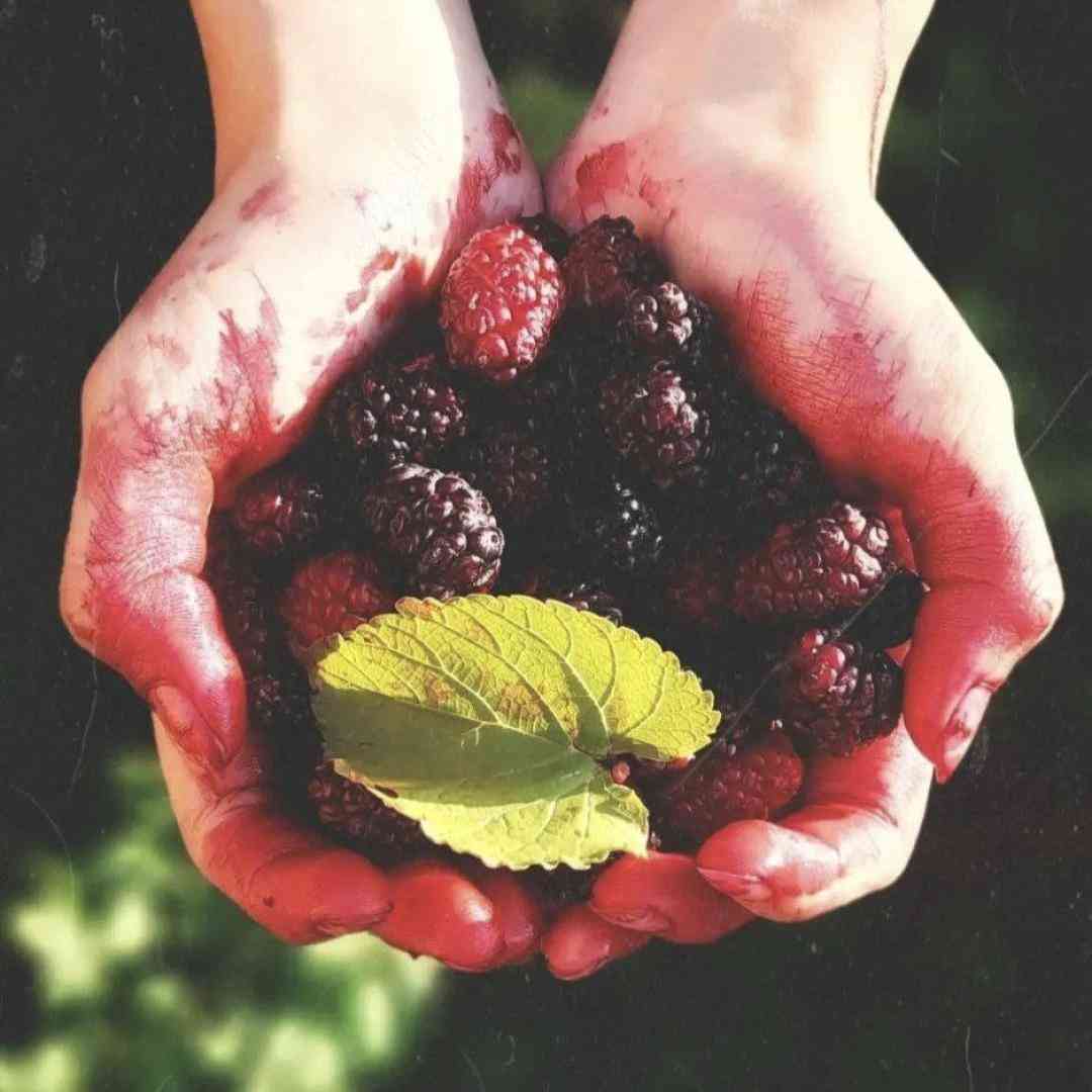 قصه ی اومدنت باز منو تنها توی این تاریکیه با صدای پسر