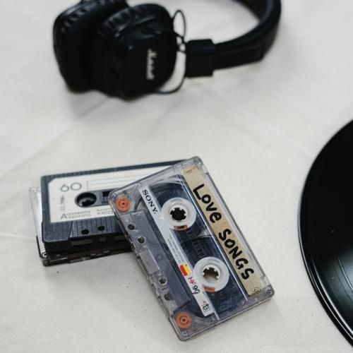 بگو آخه کی بوده که من راهم کج نی اشتباه بود