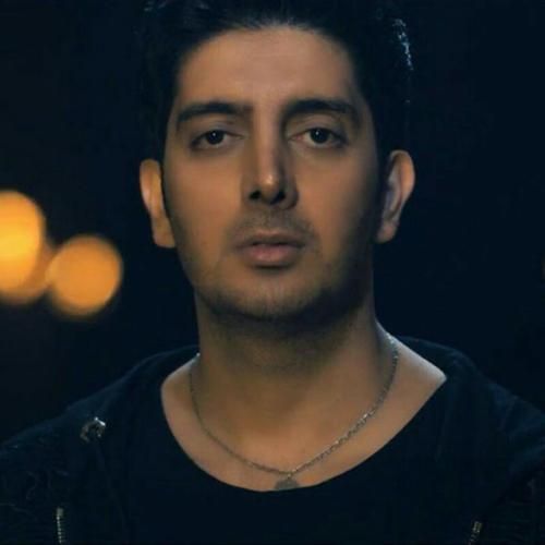 آهنگ جدید چرا نمیپره از تو سرم عطر تنت مثل آرامش از فرزاد فرزین