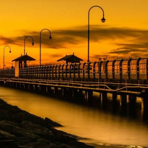 بذار سر روی شونم گریه سر کن