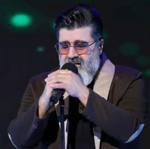 مهدی یغمایی عاشقتم ماه ما این دل غرق گناه