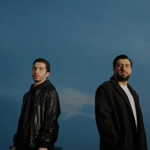 د دان گوشامو میگیرم دوباره هرچی خواستی داد بزن