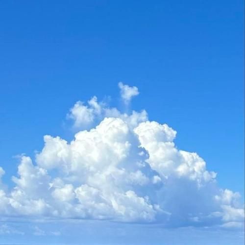  خوبی کردم و همه پرن از منو یه صدایی بهم میگه محبت نکن