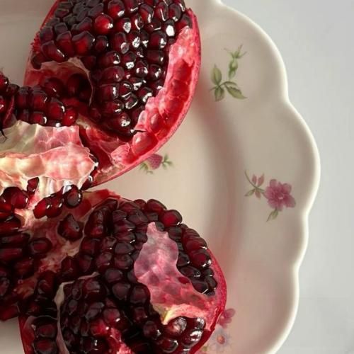 برگرد دیگه نرو نشکن دل منو نرو نرو