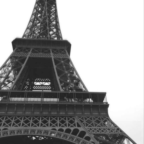 ﻣﻦ ﺑﺎ ﻫﻤﻪ ﻓﺮق دارم ﺗﺎﻳﭙﻢ ﭘﺮﺳﺘﻮ ﺻﺎﻟﺤﻴﻪ